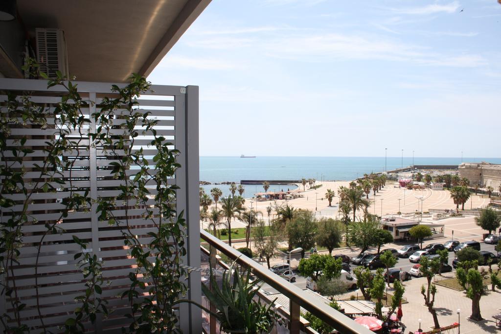 La Casa Sul Mare Bed & Breakfast Civitavecchia Ngoại thất bức ảnh